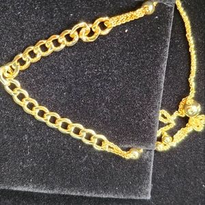 NWOT Curb Link Bolo Bracelet Yellow Gold